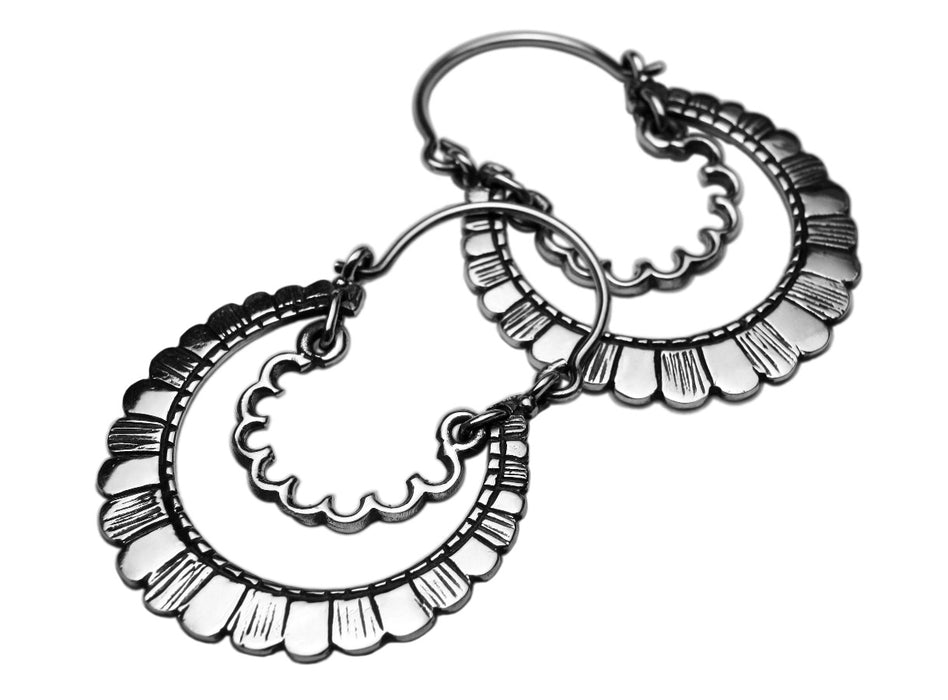 Earrings with movement of two waves silver .925