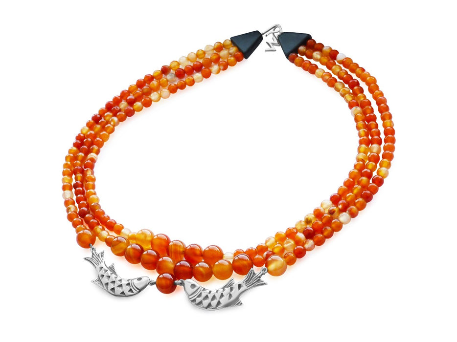 Choker with three strands of carnelian, .925 silver fish and wood and silver brooch